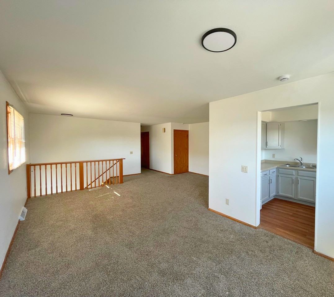 705 Willow Run St #A - Photo 5 of 28