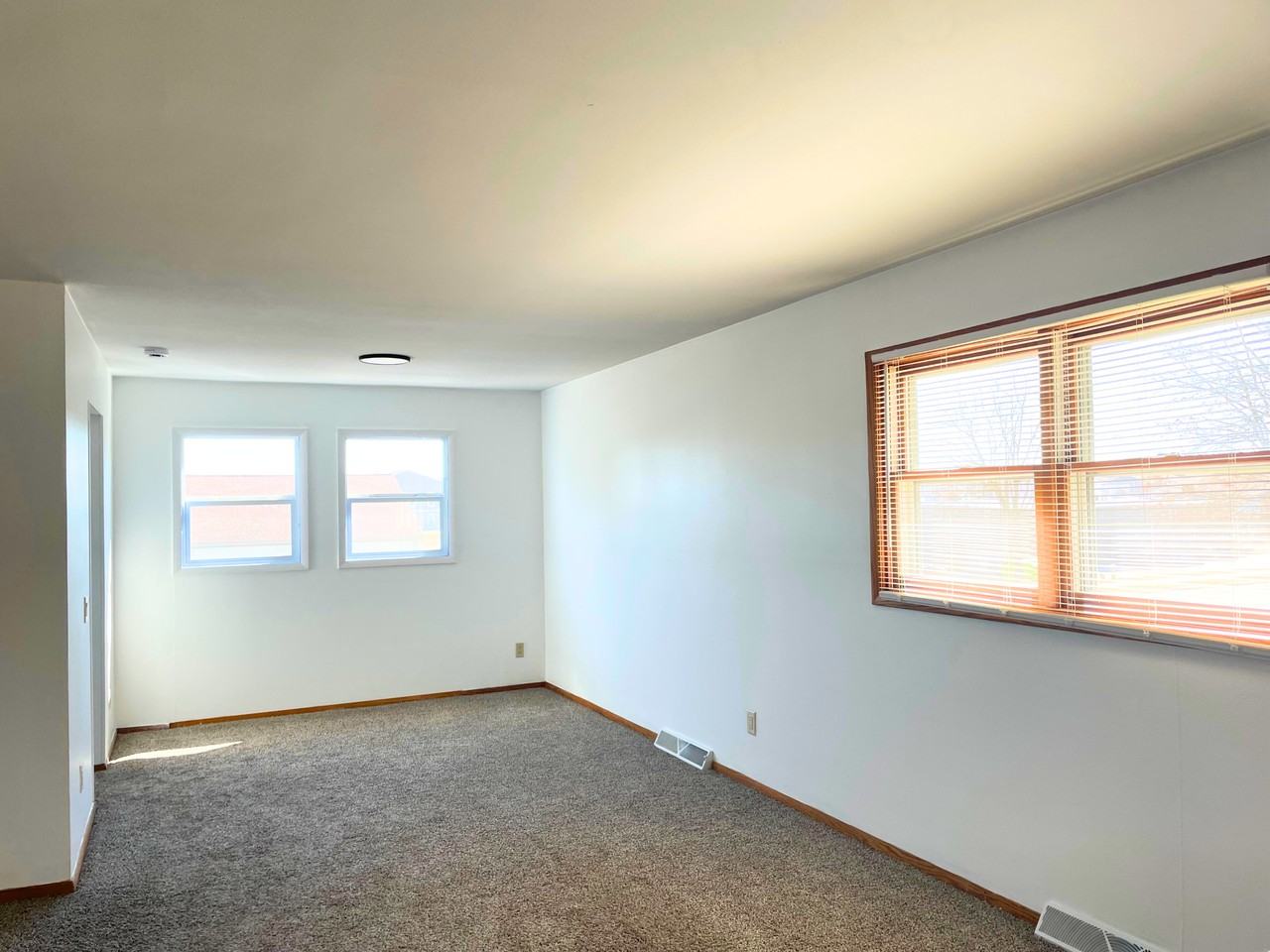 705 Willow Run St #A - Photo 6 of 28