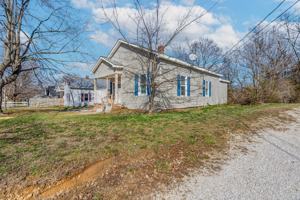 featured image of 207 Sunset Ave