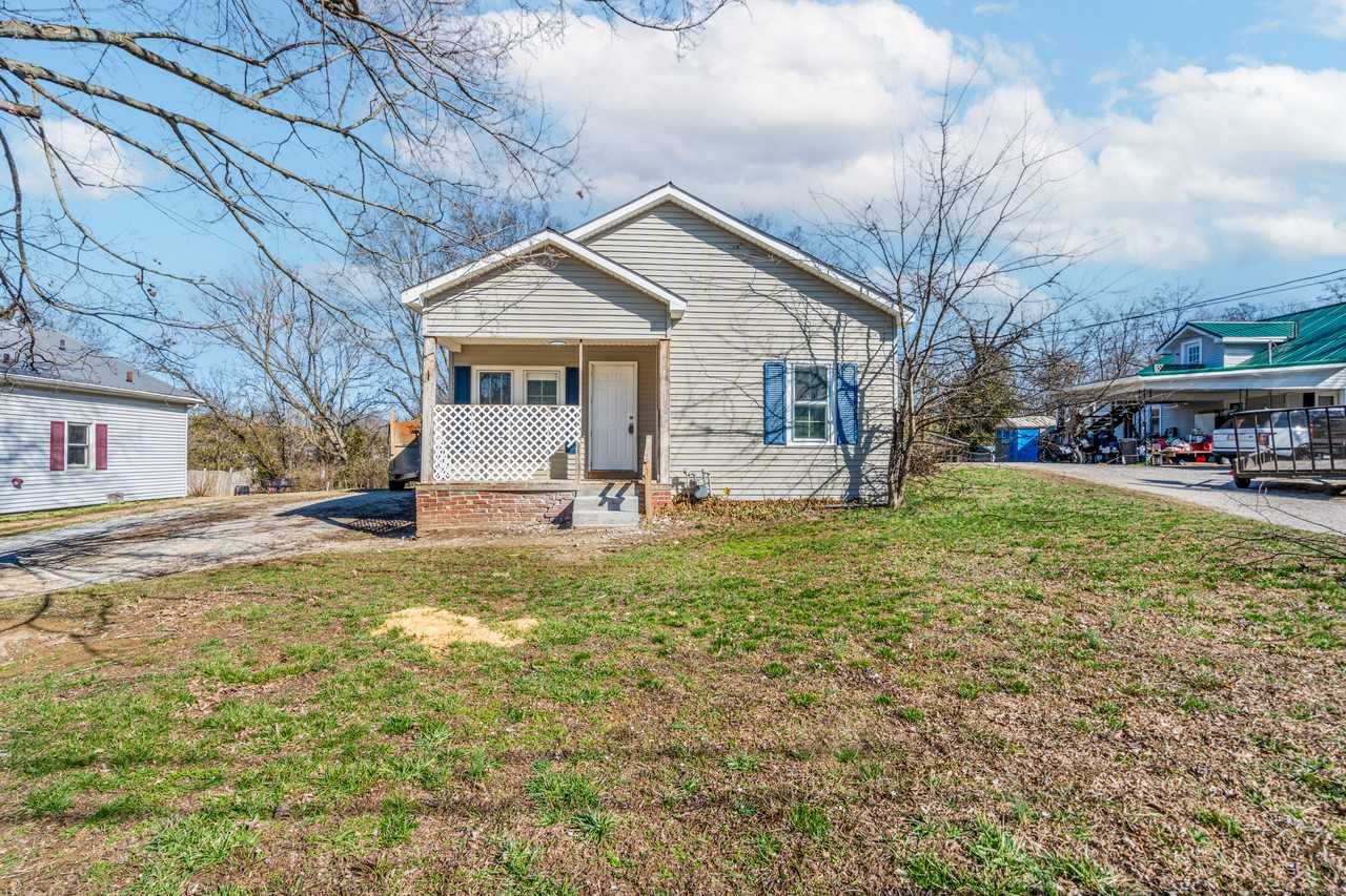 207 Sunset Ave - Photo 2 of 16