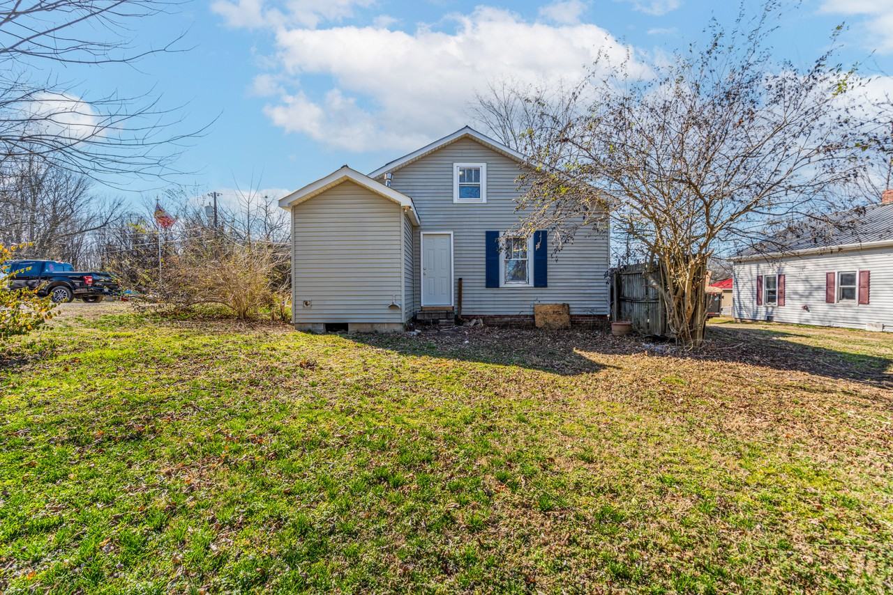 207 Sunset Ave - Photo 3 of 16