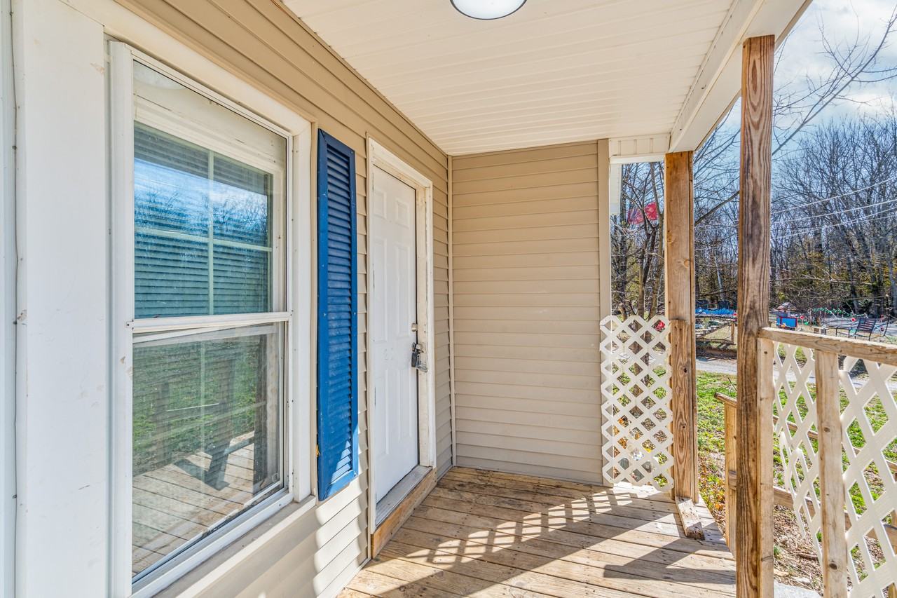 207 Sunset Ave - Photo 4 of 16