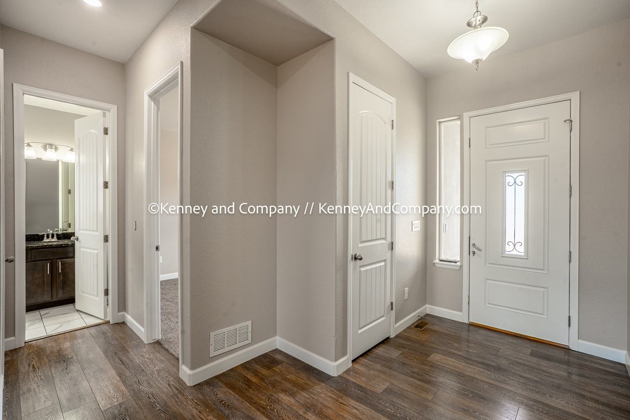 7625 Alpine Daisy Dr #1 - Photo 3 of 25