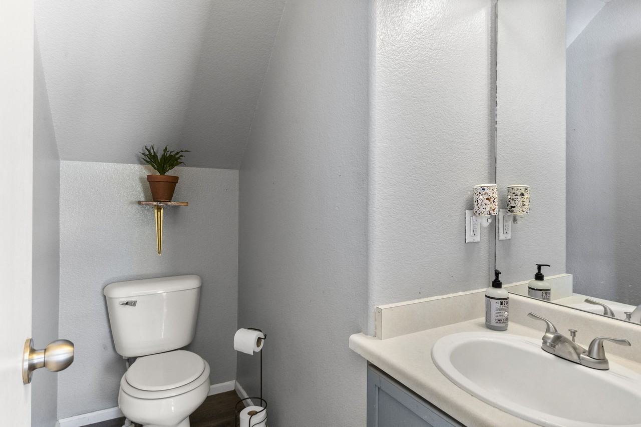 7509 Sistine Ln #1 - Photo 4 of 25