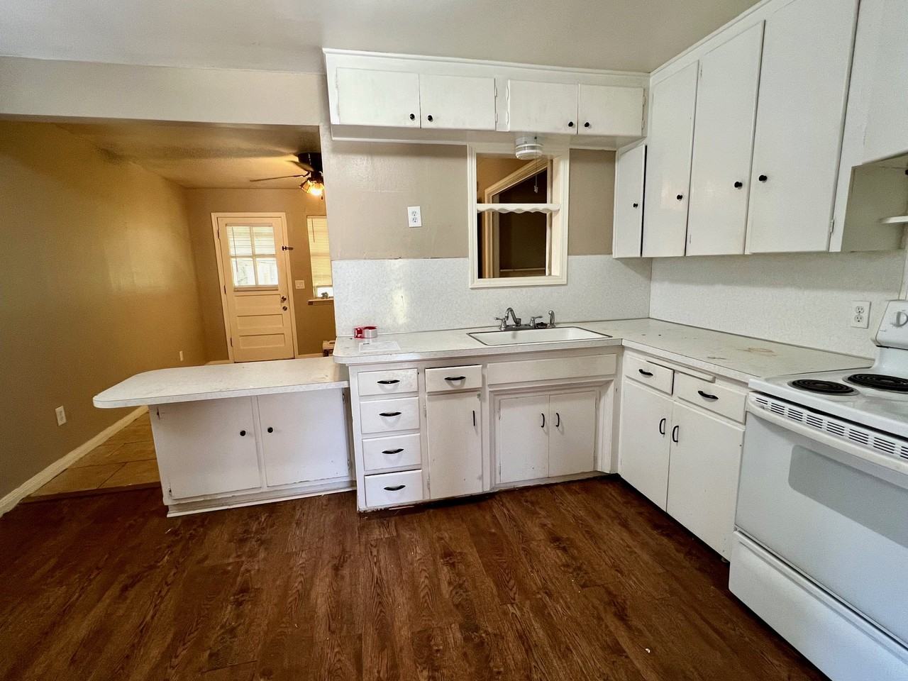 533 E Fairchild Dr #1 - Photo 7 of 10