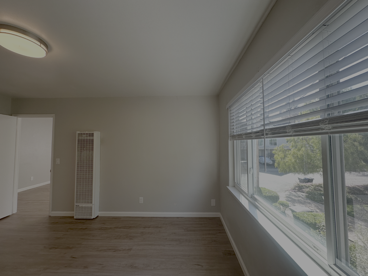 1950 San Ramon Ave #4 - Photo 7 of 28