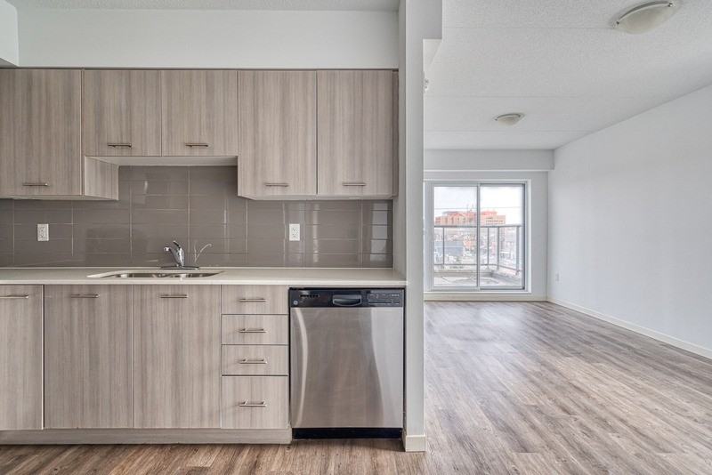 220 Cannon St E - Photo 3 of 18