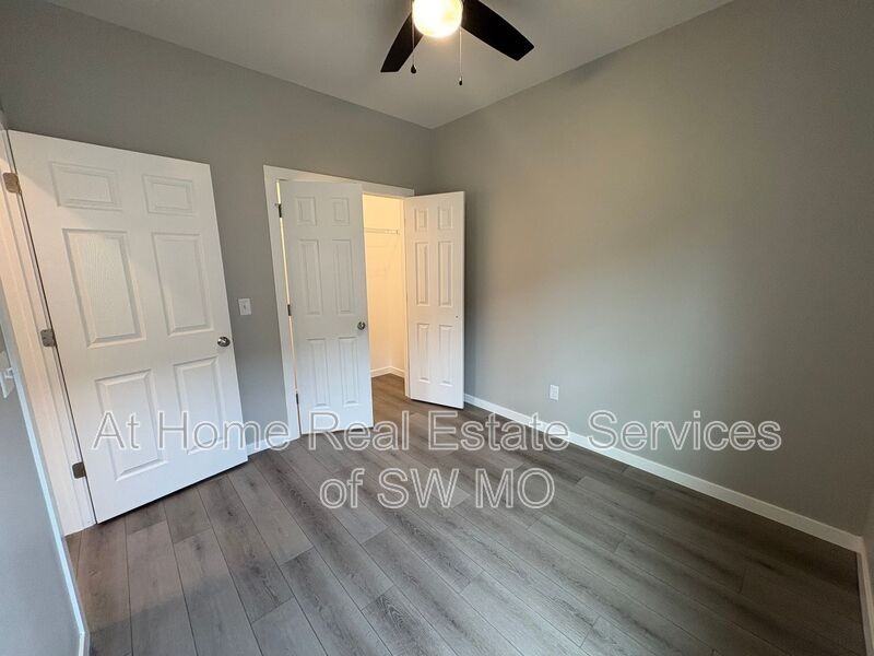 4930 W Minota St - Photo 3 of 10