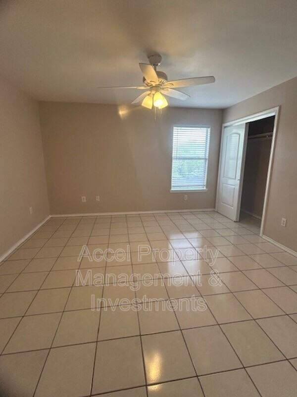 1522 W Nolana Ave #D - Photo 2 of 15