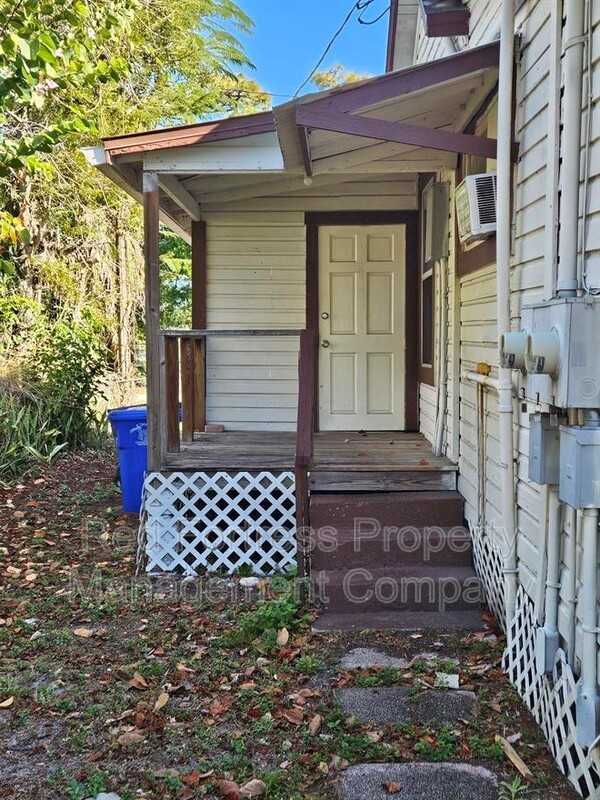 3810 Desoto Ave - Photo 2 of 5