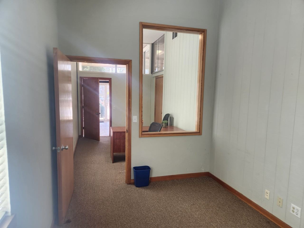 180 Harbor Dr #1 - Photo 6 of 7