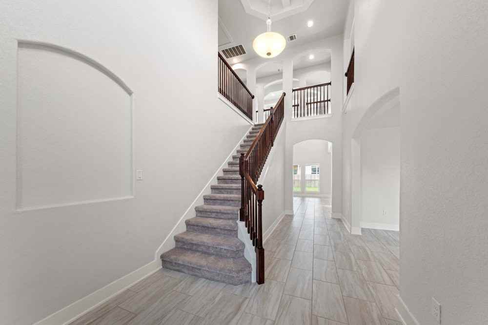 2560 Ayers Dr #1 - Photo 6 of 40