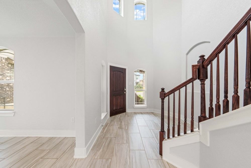 2560 Ayers Dr #1 - Photo 7 of 40