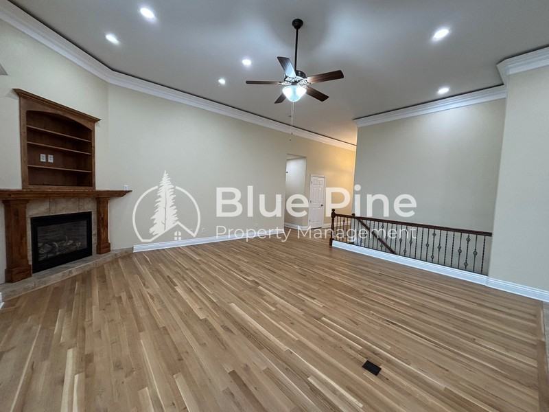 5245 Jupiter Hills Dr - Photo 6 of 34