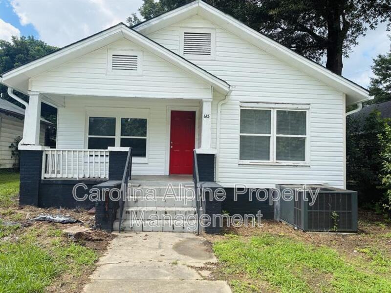 615 Dr Martin Luther King Jr Way - Photo 2 of 21