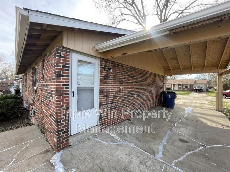 2384 Stoney End Ct - Photo 5 of 32