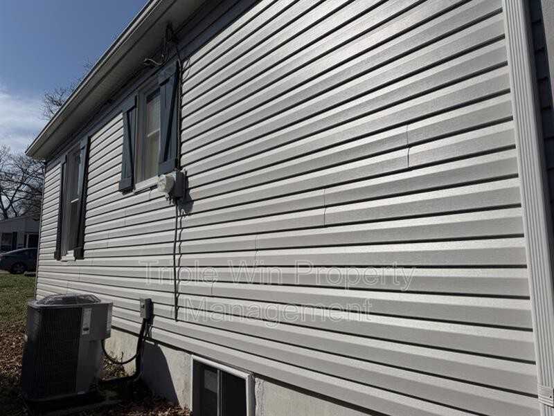 123 W Thornton Ave - Photo 4 of 24