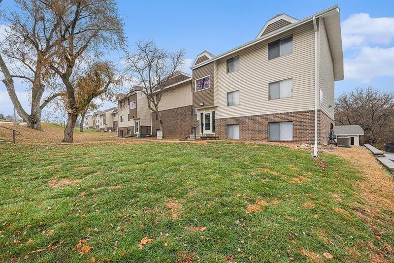 11718 Arbor St #2 - Photo 2 of 4