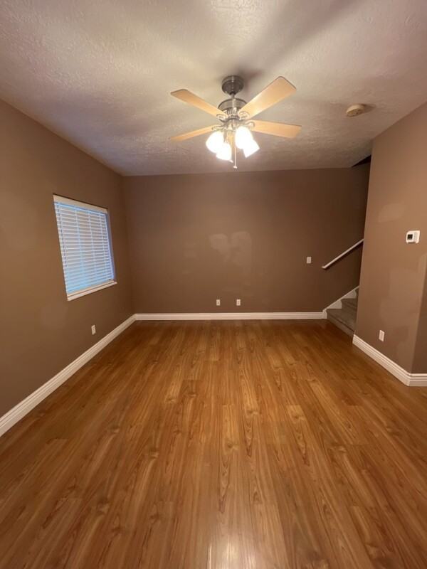 829 Wn - Photo 2 of 12