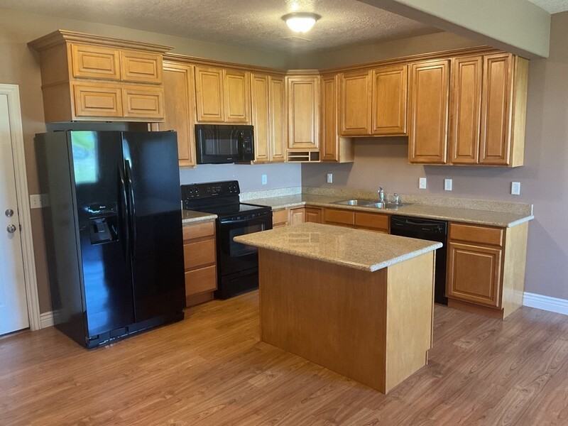 829 Wn - Photo 4 of 12