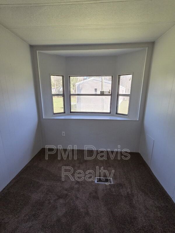 5260 Highways - Photo 5 of 9