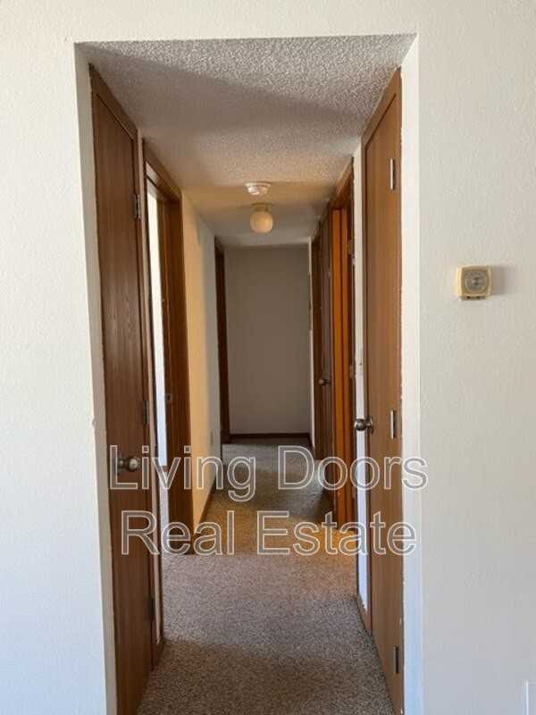 607 S Washington St #8 - Photo 6 of 21