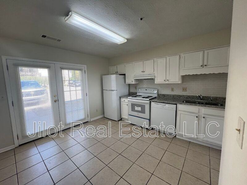 6690 Chupp Rd #B - Photo 5 of 14