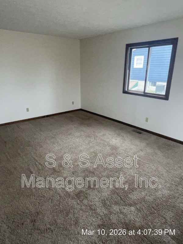 511 Brynford Ave - Photo 3 of 17