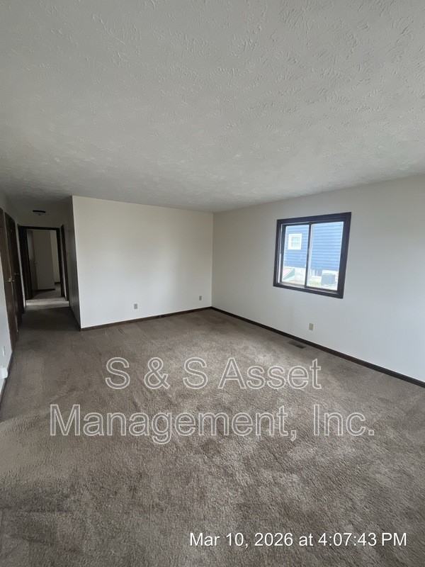 511 Brynford Ave - Photo 6 of 17