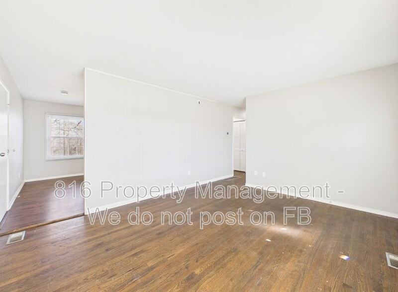 15015 White Ave - Photo 3 of 37