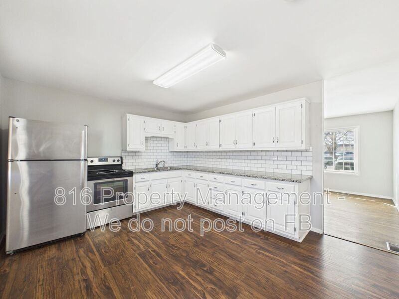 15015 White Ave - Photo 6 of 37