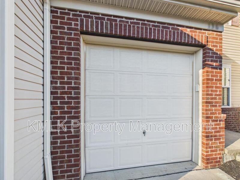 136 River Rock Way - Photo 4 of 50