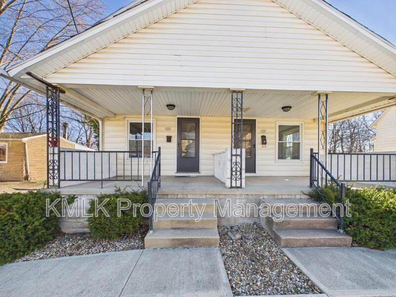 444 7th St - Photo 2 of 34