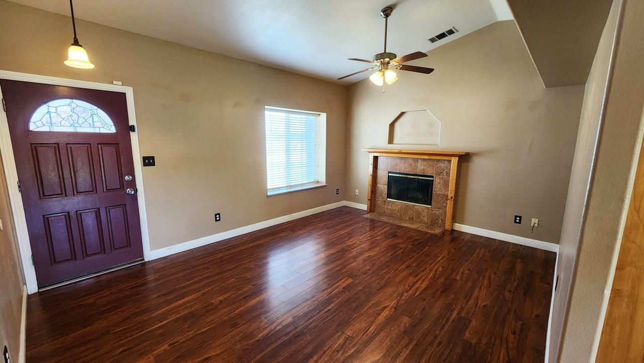 409 Harvest Creek Rd #1 - Photo 4 of 23