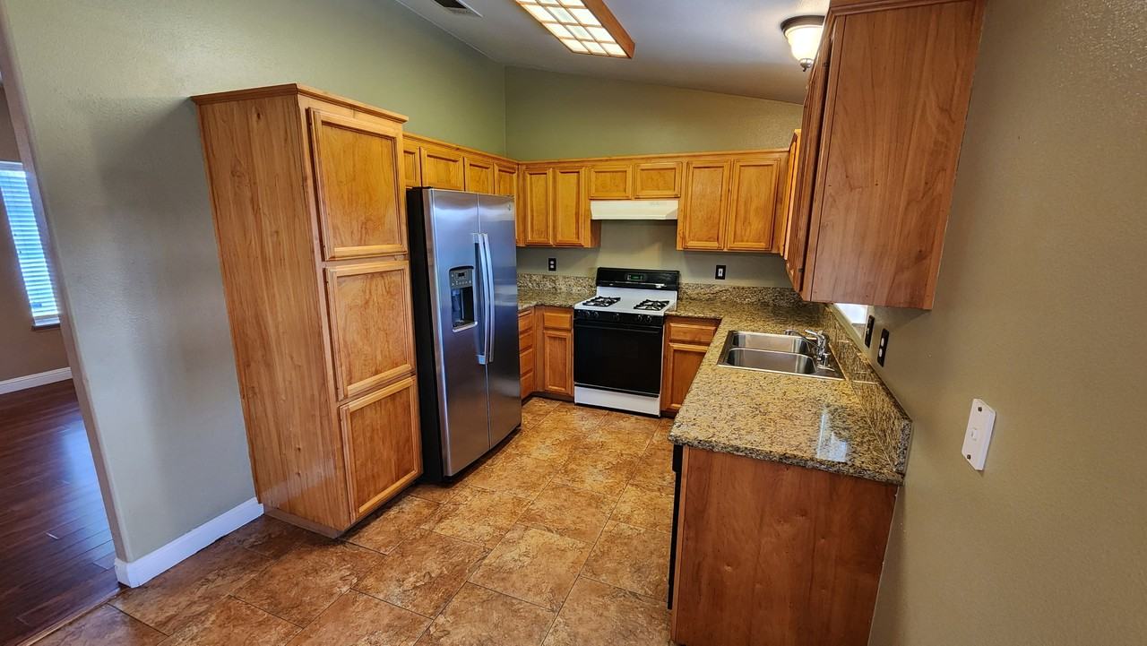 409 Harvest Creek Rd #1 - Photo 6 of 23