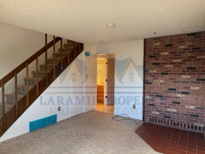 1266 N 19th St - Photo 3 of 19