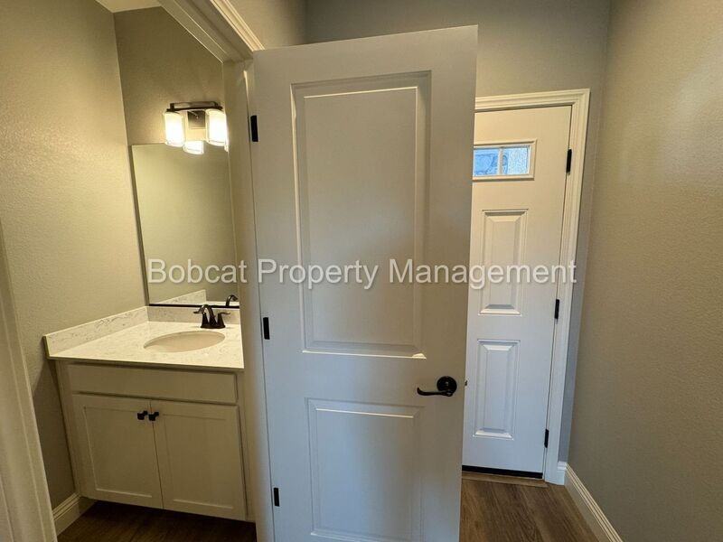 1213 Correlli Ct - Photo 3 of 39