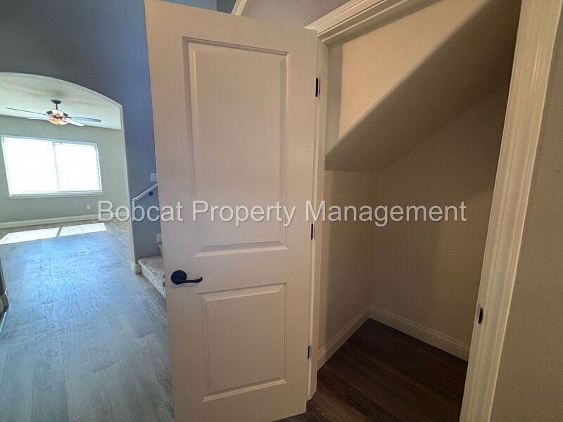 1213 Correlli Ct - Photo 5 of 39