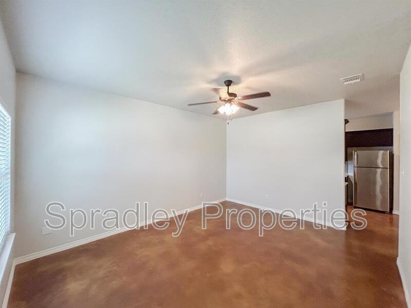 206 Juniper Dr Unit A - Photo 2 of 13