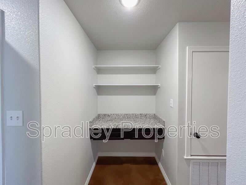 206 Juniper Dr Unit A - Photo 6 of 13