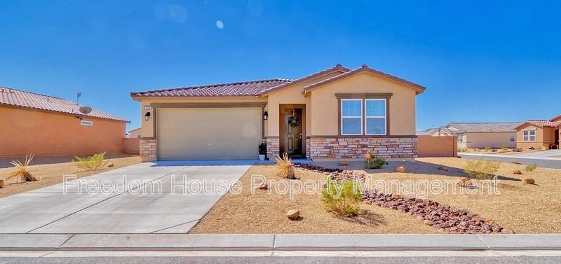 3529 E Malheur Ave - Photo 2 of 31