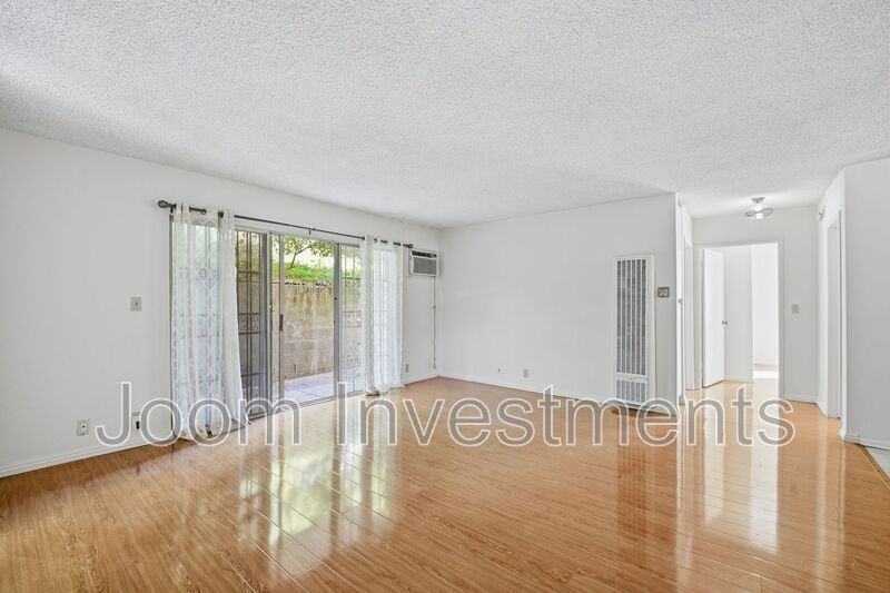 911 W College St - Photo 4 of 19