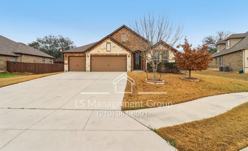 1041 Water Oak - Photo 2 of 48