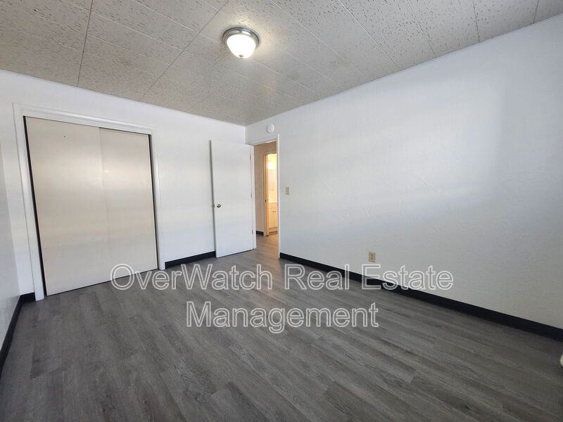 3103 Eide St #L - Photo 7 of 11