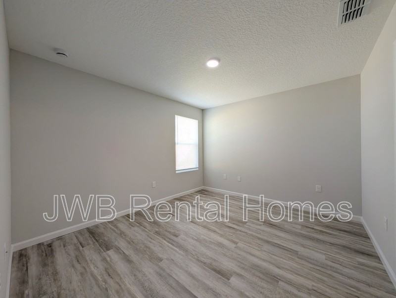 1286 Pangola Dr - Photo 7 of 19