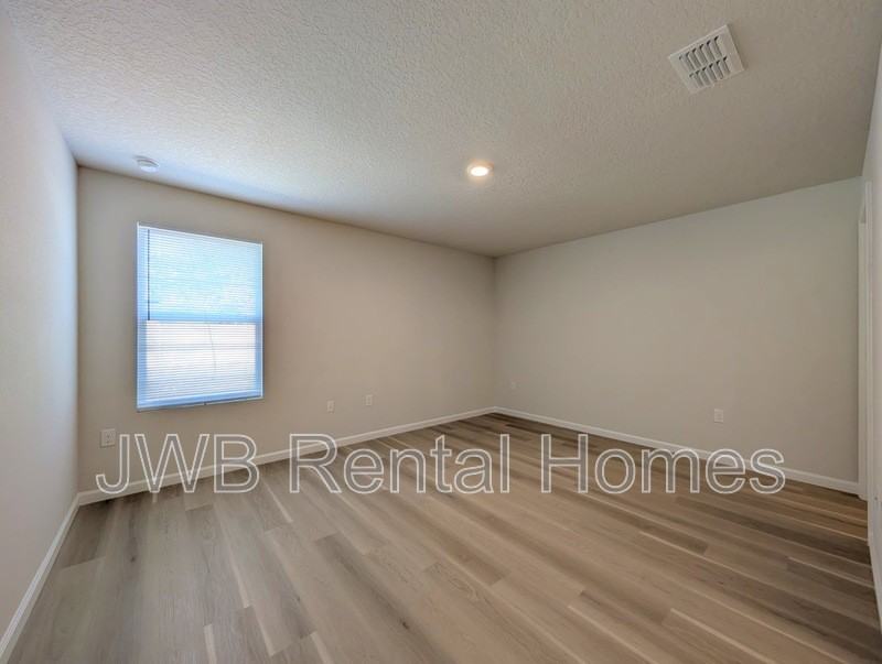 8321 Galveston Ave - Photo 7 of 19