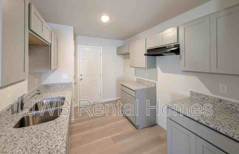 11166 Joel St - Photo 2 of 16