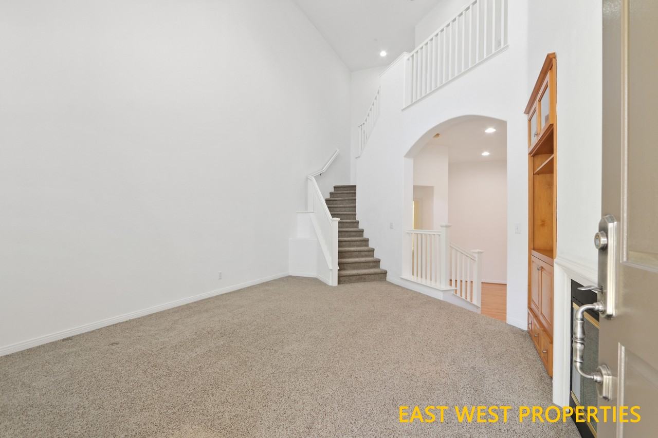 42 Burlingame - 1 #1 - Photo 3 of 33