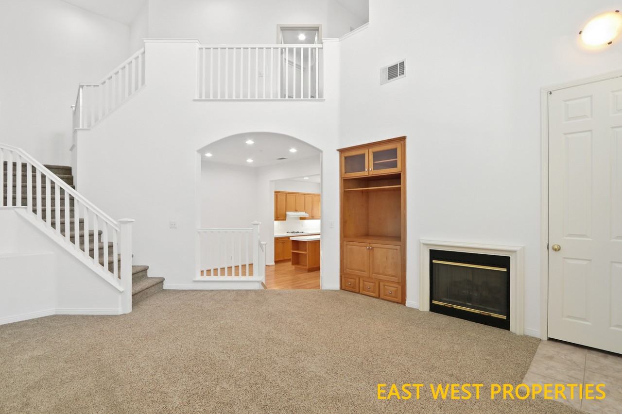 42 Burlingame - 1 #1 - Photo 4 of 33