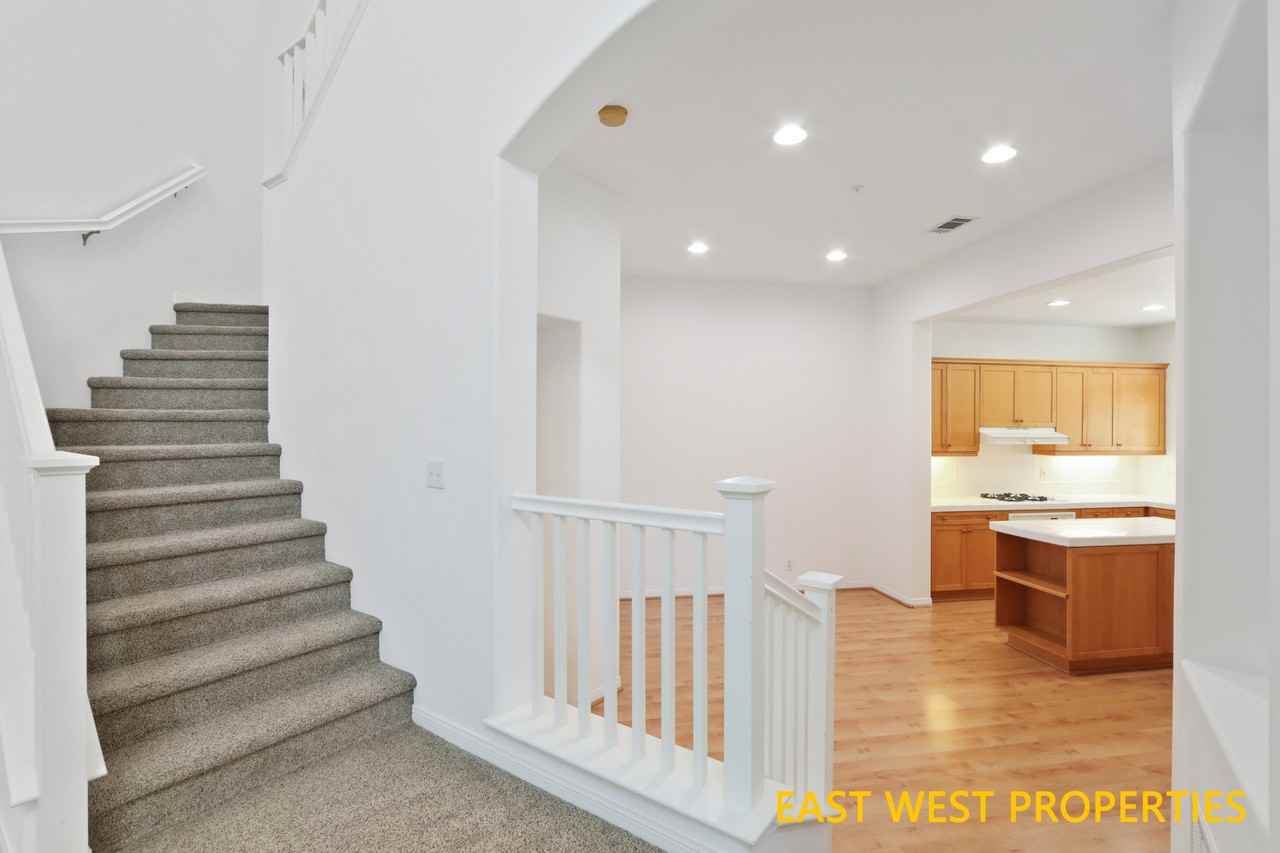 42 Burlingame - 1 #1 - Photo 7 of 33